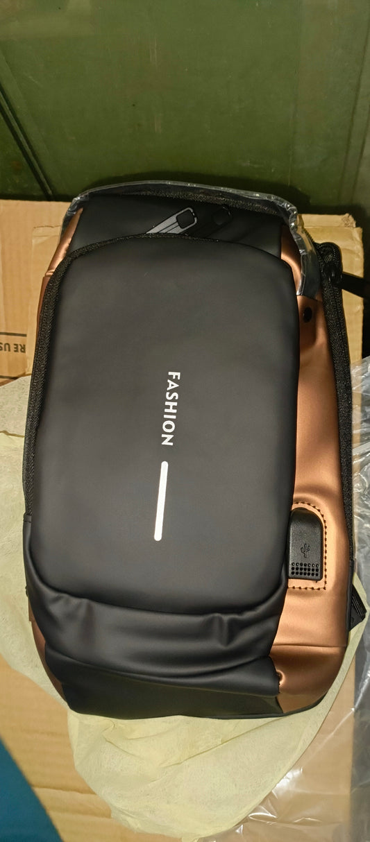 Hight quality bag🛍️ with security lock 🔒  For outdoor